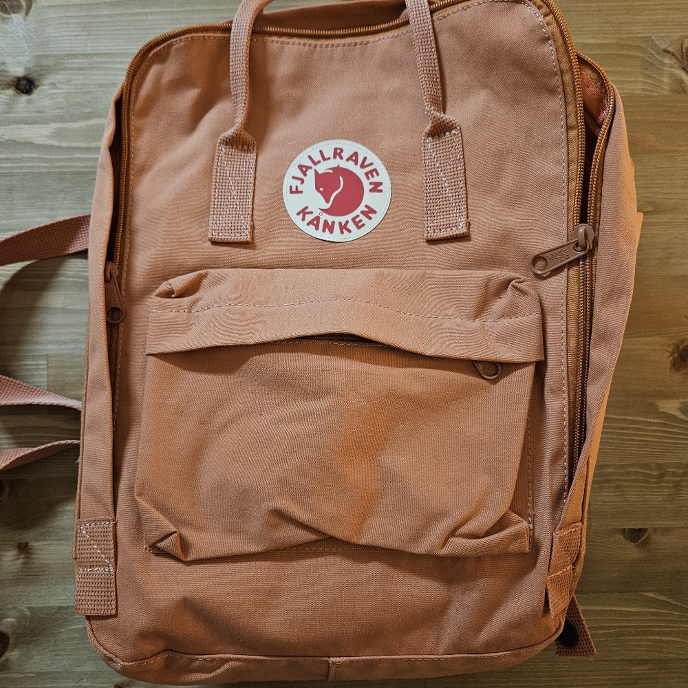 EUC Fjallraven Kanken backpack